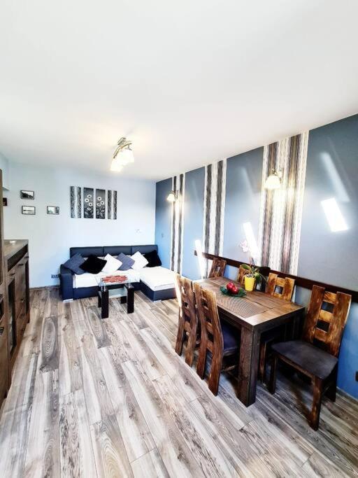 Mikolajki Apartament Miedzy Mostami Екстер'єр фото